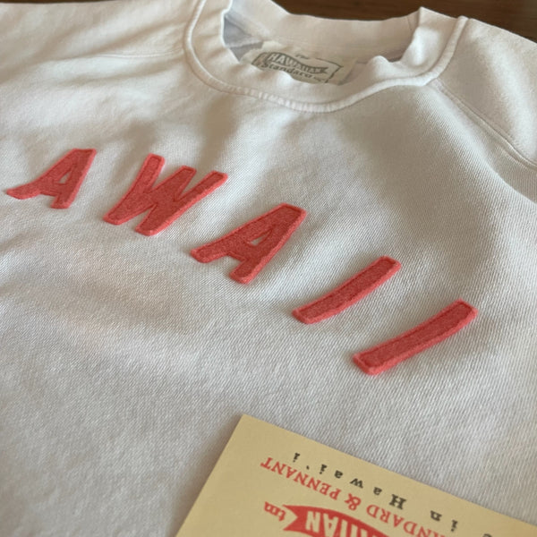 Mens-Unisex Raglan Fleece White x Coral HAWAI`I Applique'