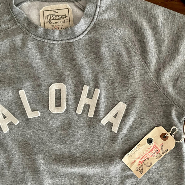 Mens Raglan Fleece Grey Heather x Ivory Aloha applique